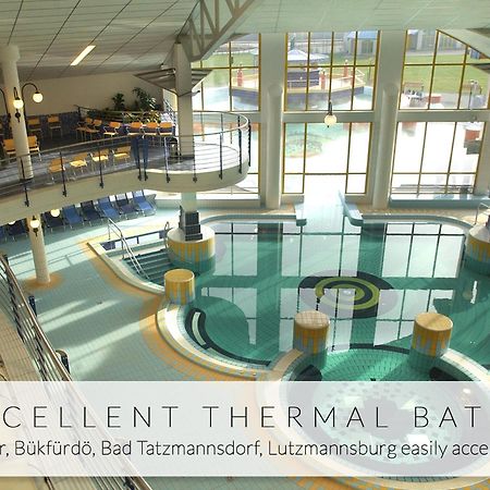 Square 16 Apartman - Absolutely Central Location With Self Check In Szombathely Exteriör bild