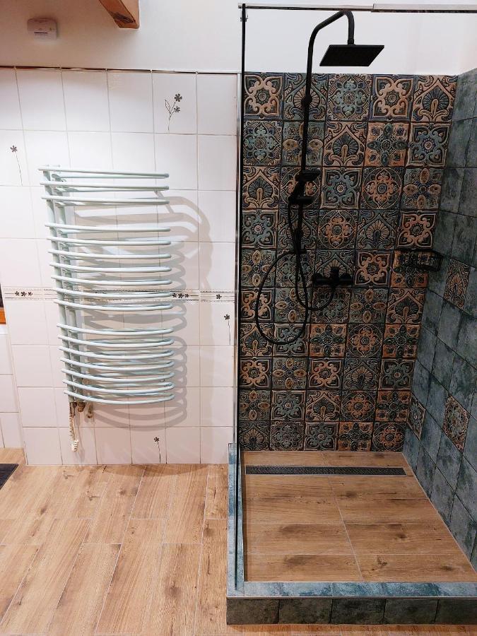 Square 16 Apartman - Absolutely Central Location With Self Check In Szombathely Exteriör bild