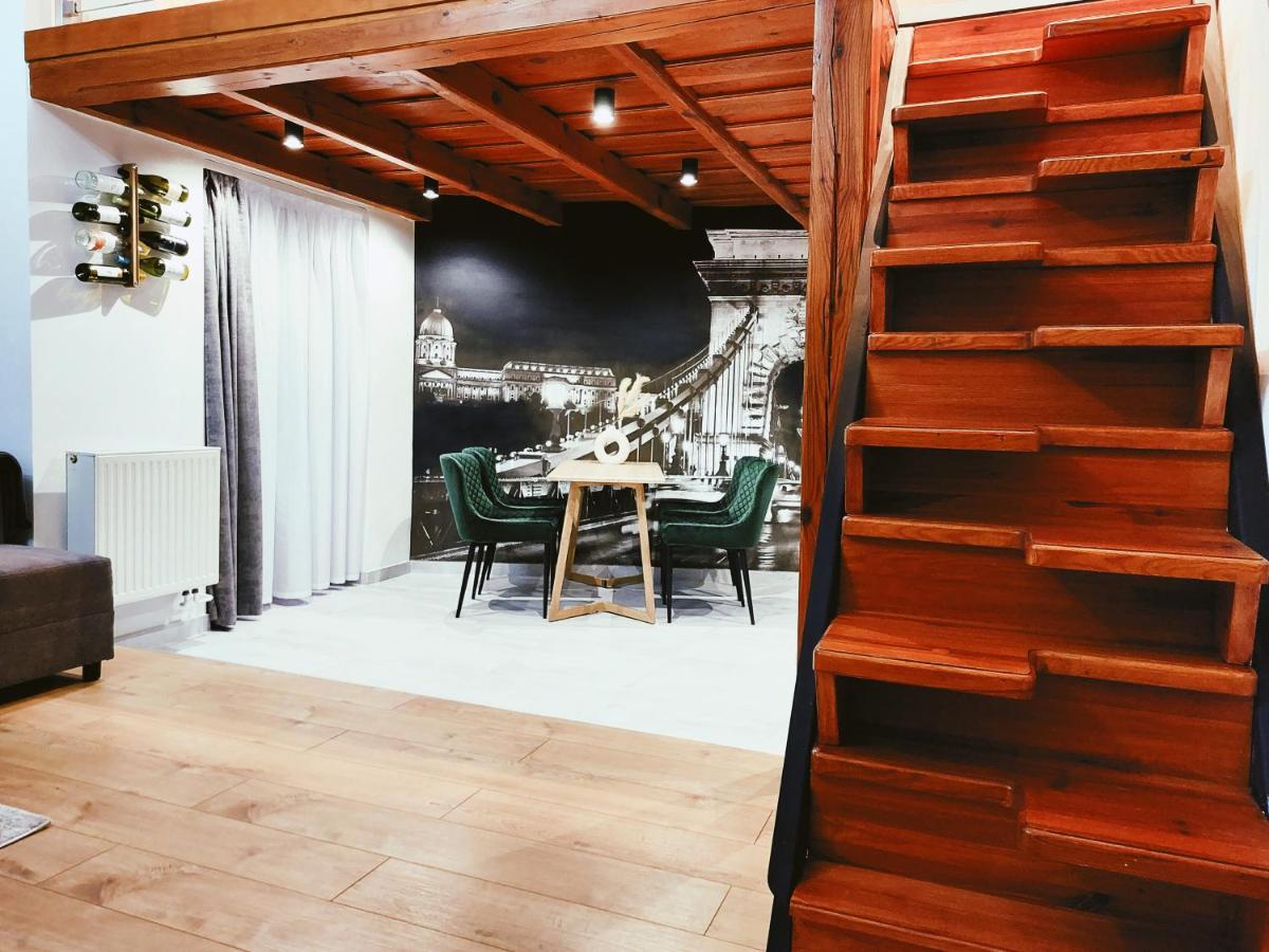 Square 16 Apartman - Absolutely Central Location With Self Check In Szombathely Exteriör bild