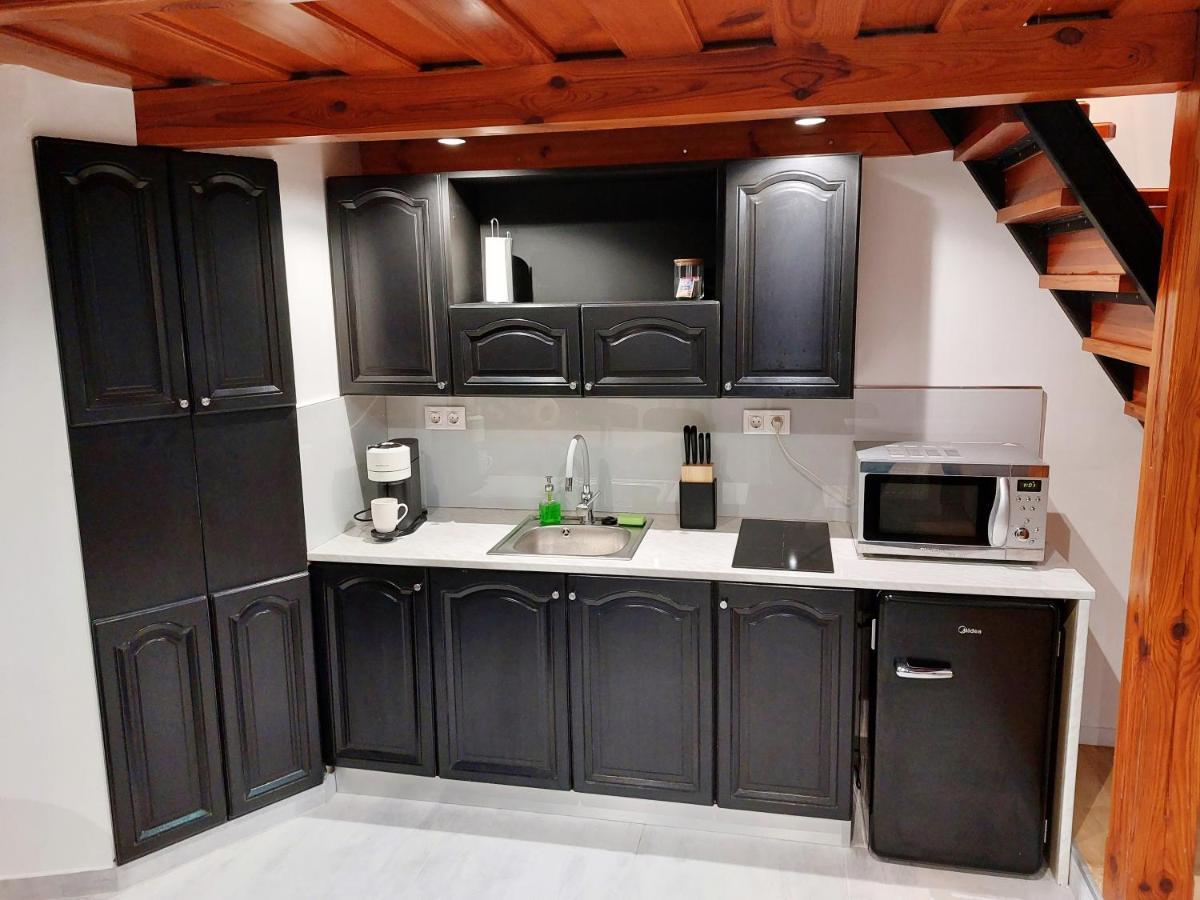 Square 16 Apartman - Absolutely Central Location With Self Check In Szombathely Exteriör bild
